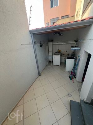 Image 11 - 870056