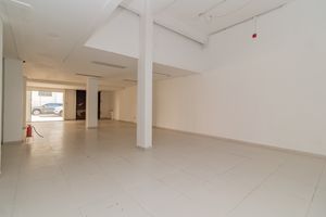 Image 1 - 870058