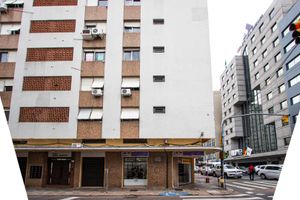 Image 2 - 870058