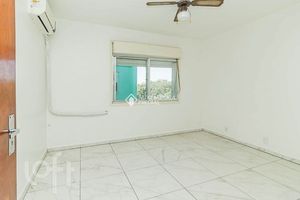 Image 7 - 870061