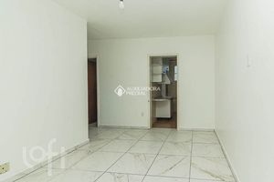 Image 31 - 870061