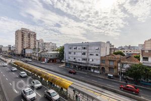 Image 9 - 870065