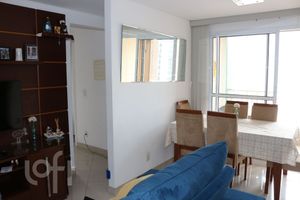 Image 27 - 870067