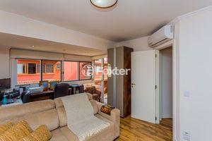 Image 8 - 870079