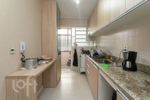 Image 10 - 870093