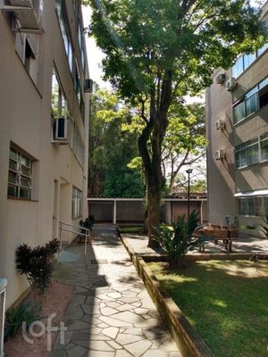 Image 11 - 870093