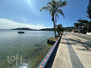 Image 11 - 870098