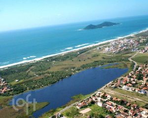 Image 23 - 870102