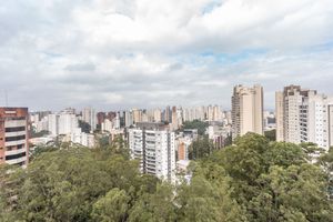 Image 27 - 870104
