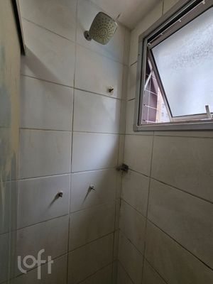 Image 13 - 870109