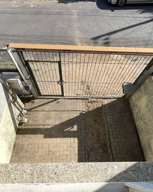 Image 12 - 870112