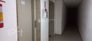 Image 6 - 870115