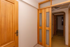 Image 42 - 870117