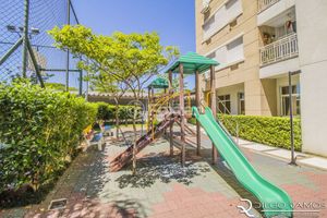 Image 10 - 870123