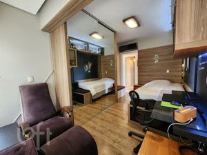 Image 18 - 870150