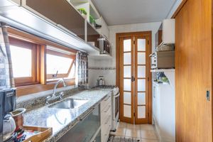 Image 8 - 870157
