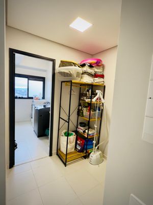 Image 11 - 870172