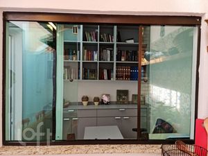 Image 19 - 870173