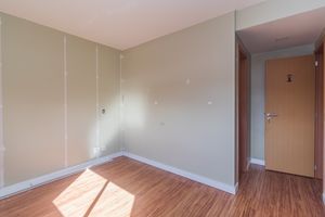 Image 14 - 870175
