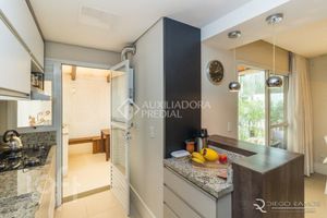 Image 9 - 870184
