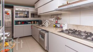 Image 6 - 870184