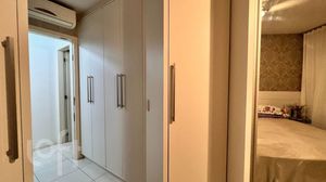 Image 16 - 870215