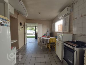Image 5 - 870242