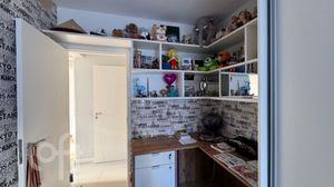 Image 12 - 870260