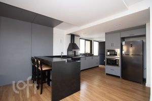 Image 21 - 870276