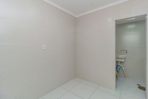 Image 14 - 870278