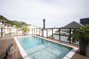 Image 19 - 870279
