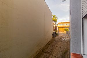 Image 9 - 870282