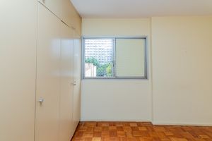 Image 18 - 870286