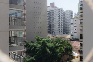 Image 5 - 870295
