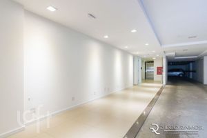 Image 15 - 870301
