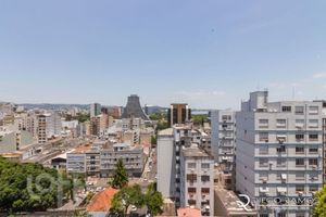 Image 24 - 870301