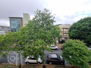 Image 32 - 870307