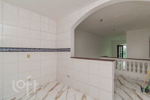Image 23 - 870321