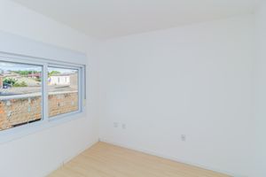 Image 19 - 870322