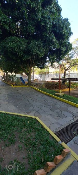 Image 4 - 870331