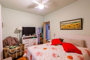 Image 8 - 870341