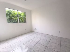 Image 4 - 870355