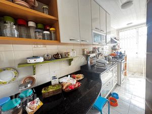 Image 6 - 870363