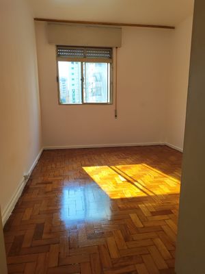 Image 8 - 870364