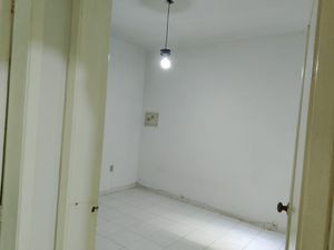 Image 7 - 870371