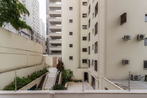 Image 35 - 870391