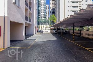 Image 33 - 870396