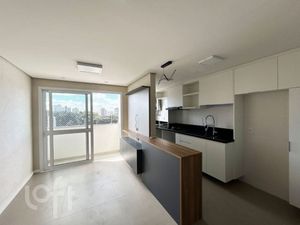 Image 11 - 870411