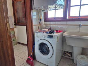 Image 9 - 870417