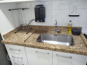 Image 4 - 870424